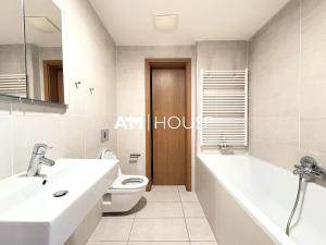Pronájem bytu 1+kk, Praha - Žižkov, Pitterova, 44 m2