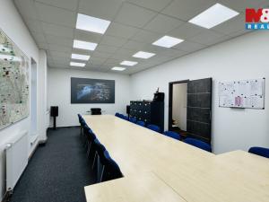 Prodej kanceláře, Klecany, V Honech, 179 m2