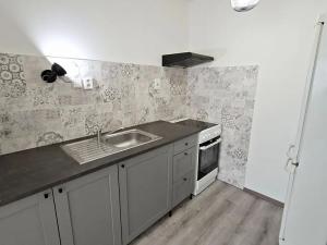 Prodej bytu 2+kk, Praha - Střížkov, Roudnická, 56 m2