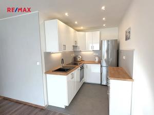 Pronájem bytu 2+kk, Praha - Vokovice, Tobrucká, 47 m2