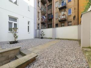Prodej obchodního prostoru, Praha - Libeň, Vacínova, 66 m2