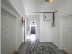 Prodej obchodního prostoru, Praha - Libeň, Vacínova, 66 m2