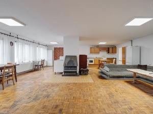 Prodej komerční nemovitosti, Horní Cerekev, 460 m2