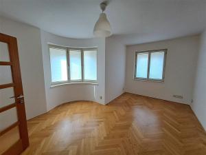 Pronájem bytu 2+1, Praha, Na květnici, 66 m2