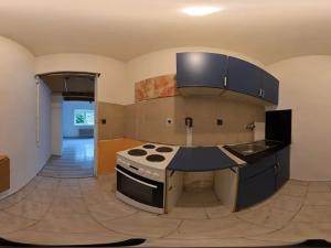 Prodej bytu 1+kk, Králův Dvůr, Plzeňská, 27 m2