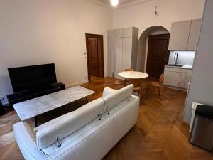 Pronájem bytu 2+kk, Praha - Vinohrady, Mánesova, 60 m2
