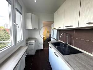 Pronájem bytu 3+1, Jičín, Nám. V. Čtvrtka, 68 m2