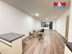 Pronájem bytu 3+kk, Praha, Kolbenova, 98 m2