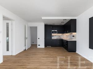 Pronájem bytu 2+kk, Praha - Karlín, Rohanské nábřeží, 55 m2