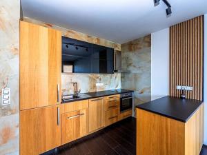 Pronájem bytu 2+kk, Praha - Hlubočepy, Devonská, 60 m2