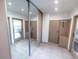 Pronájem bytu 2+kk, Praha - Smíchov, Vltavská, 63 m2
