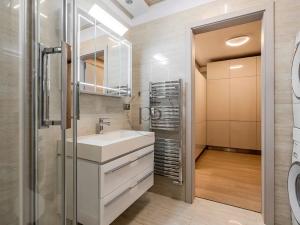 Prodej bytu 2+kk, Praha, Litoměřická, 56 m2