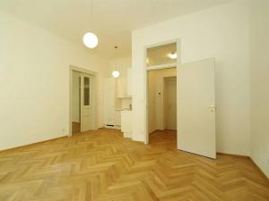 Pronájem bytu 2+kk, Praha - Vinohrady, Balbínova, 59 m2