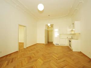 Pronájem bytu 2+kk, Praha - Vinohrady, Balbínova, 66 m2