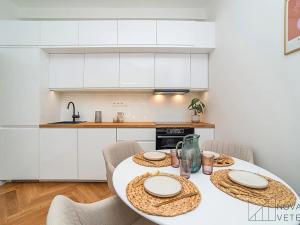Prodej bytu 2+kk, Praha - Žižkov, Jeseniova, 45 m2