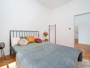 Prodej bytu 2+kk, Praha - Žižkov, Jeseniova, 45 m2