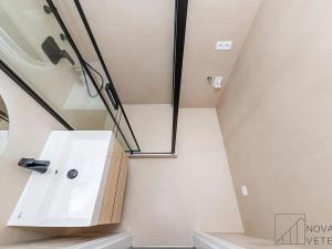 Prodej bytu 2+kk, Praha - Žižkov, Jeseniova, 45 m2