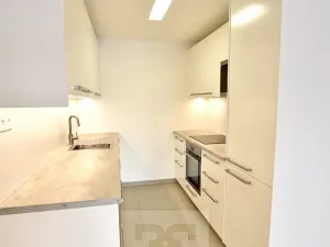 Pronájem bytu 2+kk, Praha - Hloubětín, Granitova, 61 m2