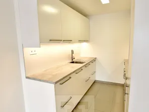 Pronájem bytu 2+kk, Praha - Hloubětín, Granitova, 61 m2