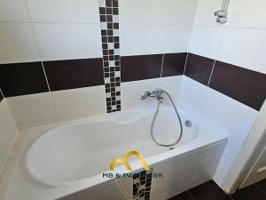 Pronájem bytu 3+1, Praha - Strašnice, Pod Viktorkou, 96 m2