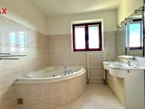 Pronájem bytu 3+1, Bílovec, Wolkerova, 109 m2