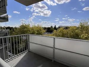 Pronájem bytu 1+kk, Praha - Horní Měcholupy, Hornoměcholupská, 38 m2