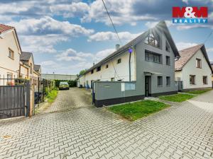Pronájem bytu 2+1, Pardubice - Trnová, Bohdanečská, 42 m2