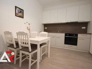Pronájem bytu 2+kk, Brno, Poříčí, 43 m2