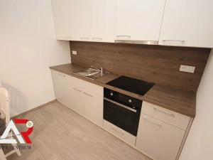 Pronájem bytu 2+kk, Brno, Poříčí, 43 m2