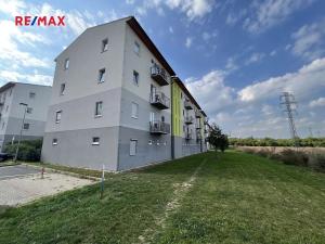 Pronájem bytu 2+kk, Kladno, Generála Selnera, 51 m2