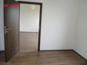 Pronájem bytu 2+kk, Kladno, Generála Selnera, 51 m2