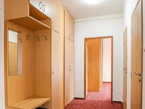 Prodej bytu 2+1, Ostrava, Zednická, 53 m2