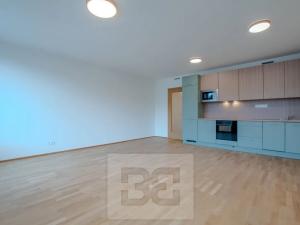 Prodej bytu 1+kk, Praha - Smíchov, Toyen, 42 m2