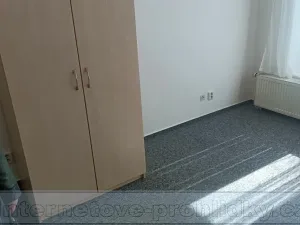 Pronájem bytu 1+kk, Praha - Žižkov, Strážní, 31 m2