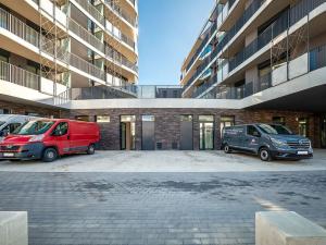 Pronájem obchodního prostoru, Praha - Stodůlky, Bělohlávkova, 242 m2