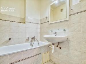 Prodej bytu 3+1, Přerov, Vaňkova, 77 m2