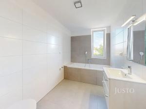 Pronájem bytu 2+kk, České Budějovice, Ant. Janouška, 47 m2