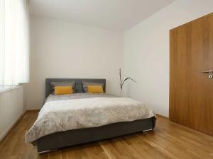 Pronájem bytu 3+kk, Praha - Veleslavín, Pod dvorem, 70 m2