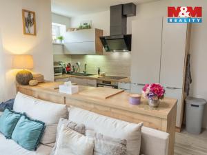 Prodej bytu 3+kk, Chrášťany, Oranžová, 69 m2