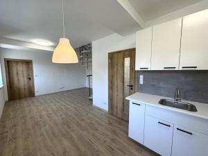 Pronájem bytu 2+1, Rostěnice-Zvonovice - Rostěnice, 64 m2