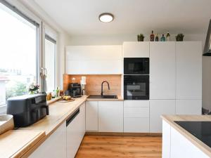 Prodej bytu 3+kk, Praha - Radotín, Na betonce, 76 m2