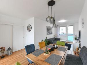 Prodej bytu 3+kk, Praha - Radotín, Na betonce, 76 m2