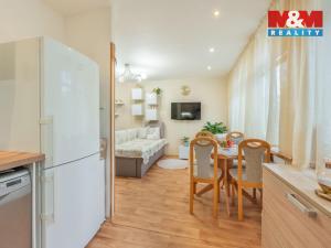 Prodej bytu 3+1, Kladno - Kročehlavy, V Bažantnici, 55 m2
