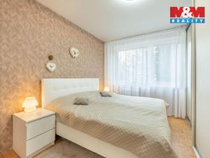Prodej bytu 3+1, Kladno - Kročehlavy, V Bažantnici, 55 m2