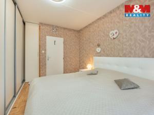 Prodej bytu 3+1, Kladno - Kročehlavy, V Bažantnici, 55 m2