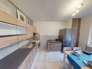 Prodej bytu 2+1, Kopřivnice, I. Šustaly, 58 m2