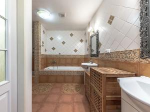 Prodej chalupy, Kokořín, 375 m2