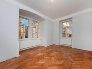 Pronájem bytu 4+1, Praha - Smíchov, Kořenského, 121 m2