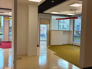 Pronájem obchodního prostoru, Ústí nad Labem, Špitálské náměstí, 178 m2