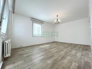 Pronájem bytu 1+1, Praha - Černý Most, Ronešova, 38 m2